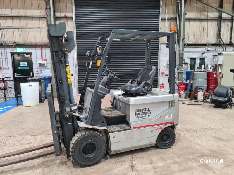 Used NISSAN QPO2L20U 4-wheel Electric Counterbalance Forklift 2000kg Capacity